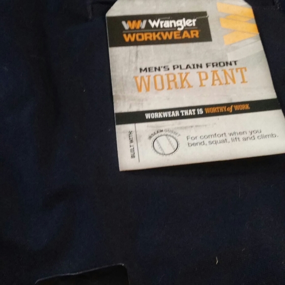 NWT Mens Wrangler 42x30 Workwear Work Pant - Picture 3 of 5